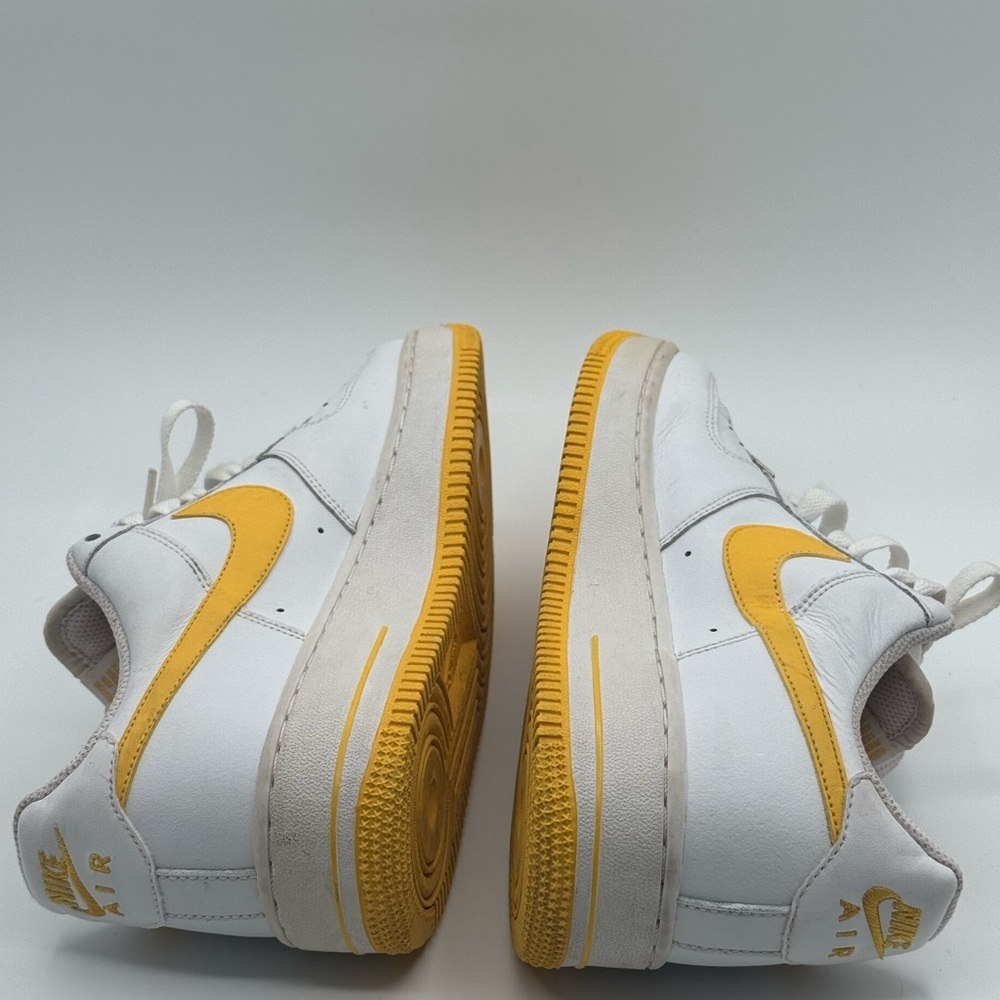 Nike Air Force 1 size 6y - Picture 6 of 11